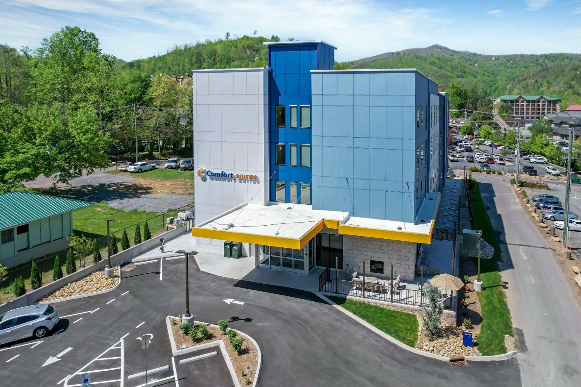 Comfort Suites Gatlinburg Downtown-Convention Center Exterior photo